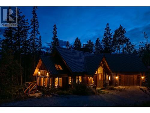 1438 Black Bear Drive, Golden, BC - Outdoor