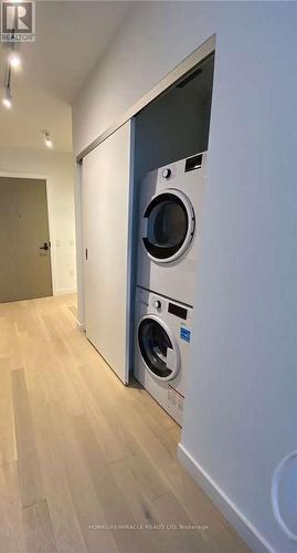 212 - 2A Church Street, Toronto, ON - Indoor Photo Showing Laundry Room