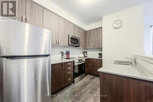 505 - 1865 Pickering Parkway, Pickering, ON - Indoor Photo Showing Kitchen With Stainless Steel Kitchen With Double Sink With Upgraded Kitchen