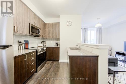 505 - 1865 Pickering Parkway, Pickering, ON - Indoor Photo Showing Kitchen