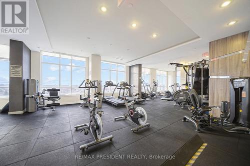 902 Sw - 9191 Yonge Street, Richmond Hill, ON - Indoor Photo Showing Gym Room