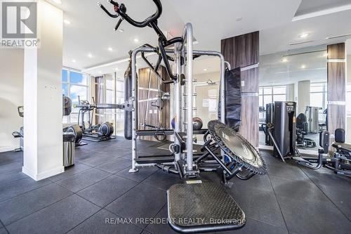 902 Sw - 9191 Yonge Street, Richmond Hill, ON - Indoor Photo Showing Gym Room