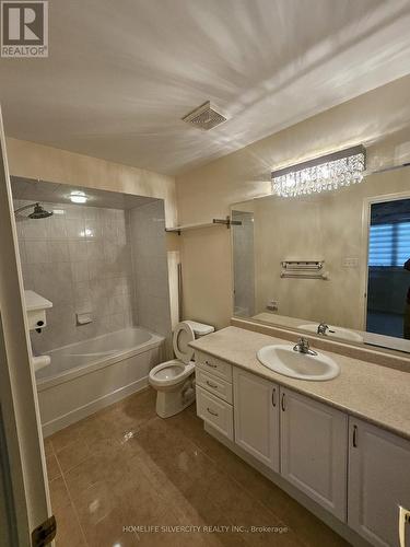 515 Nairn Circle, Milton, ON - Indoor Photo Showing Bathroom