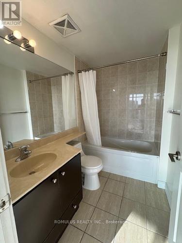 3303 - 60 Absolute Avenue, Mississauga, ON - Indoor Photo Showing Bathroom