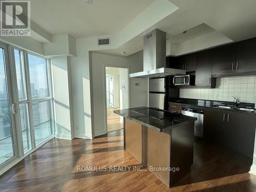 3303 - 60 Absolute Avenue, Mississauga, ON - Indoor Photo Showing Kitchen With Upgraded Kitchen