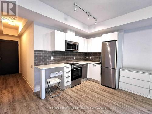 1006 - 42 Charles Street E, Toronto, ON - Indoor Photo Showing Kitchen With Stainless Steel Kitchen