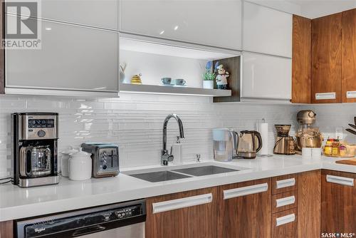 313 120 Phelps Way, Saskatoon, SK - Indoor Photo Showing Kitchen With Double Sink With Upgraded Kitchen