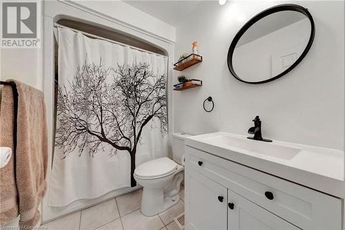 65 Banffshire Street, Kitchener, ON - Indoor Photo Showing Bathroom