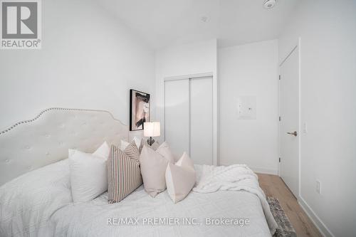 212 - 9 Tecumseth Street, Toronto, ON - Indoor Photo Showing Bedroom