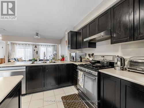 71 Jeremiah Lane, Toronto, ON - Indoor Photo Showing Kitchen With Double Sink