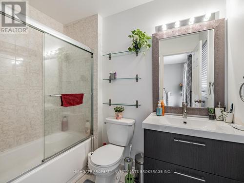 71 Jeremiah Lane, Toronto, ON - Indoor Photo Showing Bathroom