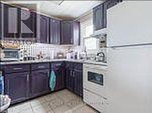 487 Burbrook Place, London, ON - Indoor Photo Showing Kitchen