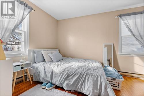 21-23 Richards Street, Brockville, ON - Indoor Photo Showing Bedroom