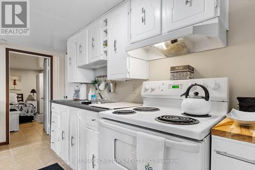 21-23 Richards Street, Brockville, ON - Indoor Photo Showing Kitchen