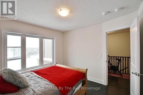 263 Atkinson Street, Clearview (Stayner), ON - Indoor Photo Showing Bedroom