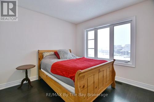 263 Atkinson Street, Clearview (Stayner), ON - Indoor Photo Showing Bedroom