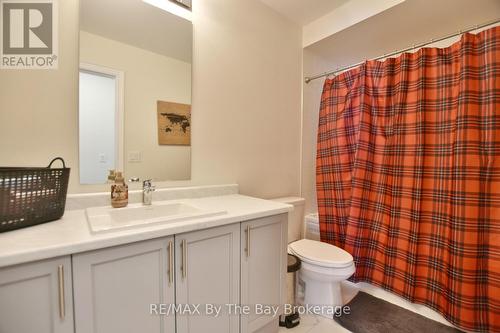 263 Atkinson Street, Clearview (Stayner), ON - Indoor Photo Showing Bathroom