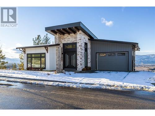 2302 Lavetta Drive, Kelowna, BC - Outdoor