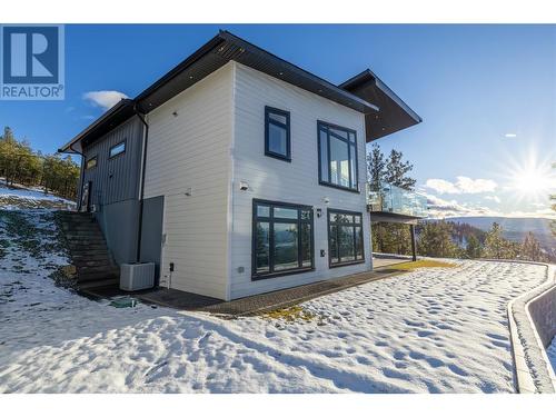 2302 Lavetta Drive, Kelowna, BC - Outdoor With Exterior