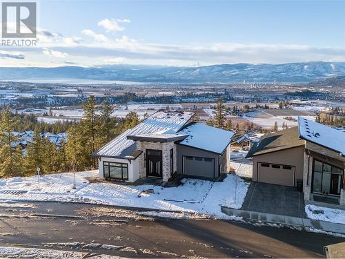 2302 Lavetta Drive, Kelowna, BC - Outdoor