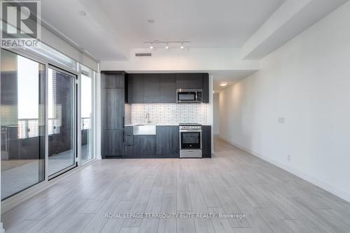 923 - 270 Dufferin Street, Toronto, ON - Indoor Photo Showing Other Room