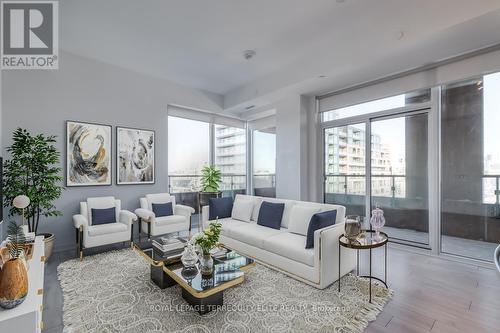 923 - 270 Dufferin Street, Toronto, ON - Indoor Photo Showing Living Room