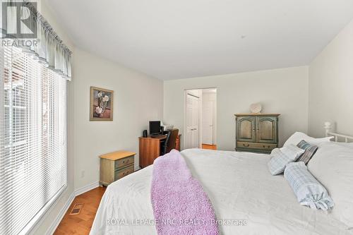 44 - 15 Lakeside Drive, St. Catharines, ON - Indoor Photo Showing Bedroom