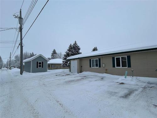 510 Second Avenue, Carberry, MB - Outdoor