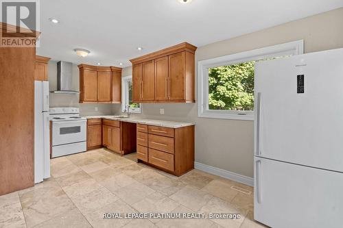 2677 Credit Valley Road, Mississauga, ON - Indoor Photo Showing Kitchen