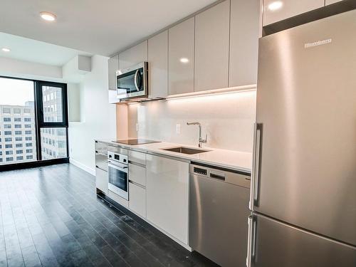 Kitchen - 4714-1210 Rue Jeanne-Mance, Montréal (Ville-Marie), QC - Indoor Photo Showing Kitchen With Upgraded Kitchen