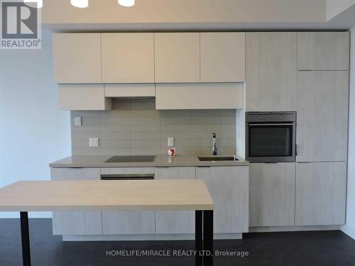 1406 - 8 Eglinton Avenue, Toronto, ON - Indoor Photo Showing Kitchen With Upgraded Kitchen