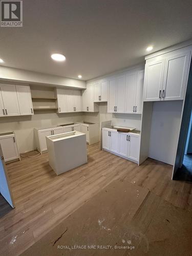 103A - 103 Southworth Street N, Welland (773 - Lincoln/Crowland), ON - Indoor Photo Showing Kitchen