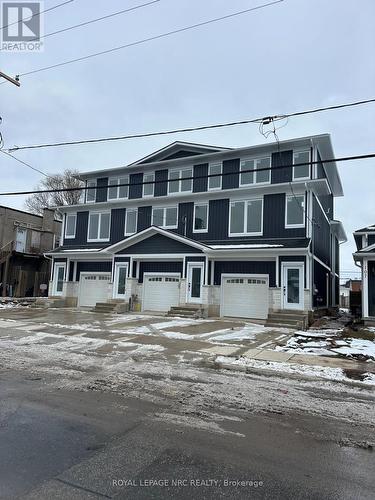 105B - 105 Southworth Street N, Welland (773 - Lincoln/Crowland), ON - Outdoor With Facade