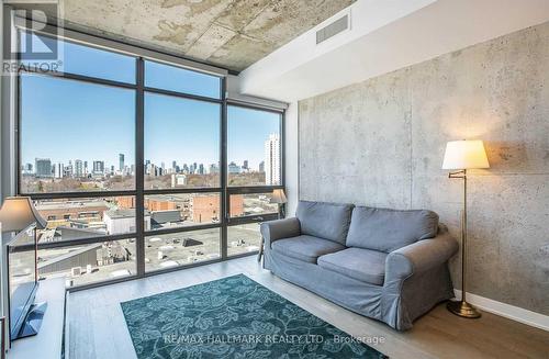 805 - 319 Carlaw Avenue, Toronto, ON - Indoor Photo Showing Other Room