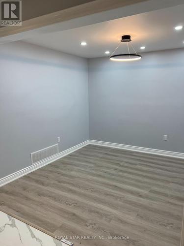 105 Lougheed Road E, Barrie, ON - Indoor Photo Showing Other Room