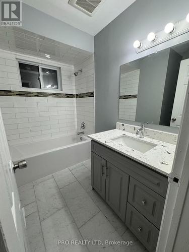 Upper - 7458 Catalpa Road, Mississauga, ON - Indoor Photo Showing Bathroom