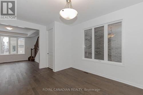 1362 Lily Crescent, Milton, ON - Indoor Photo Showing Other Room