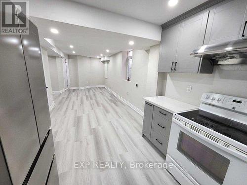 Lower - 16 Cedarwood Crescent, Brampton, ON - Indoor Photo Showing Kitchen