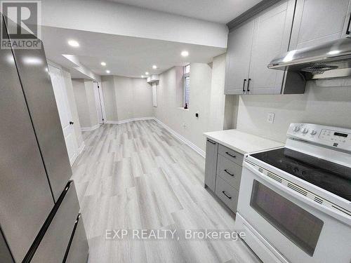 Lower - 16 Cedarwood Crescent, Brampton, ON - Indoor Photo Showing Kitchen