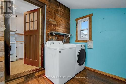 409 Dominion Street, Renfrew, ON - Indoor Photo Showing Laundry Room