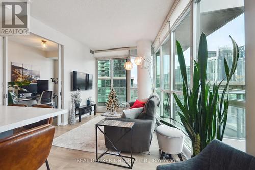 764 - 209 Fort York Boulevard, Toronto, ON - Indoor