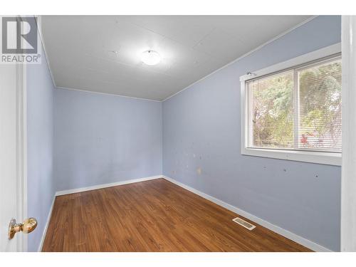 596 Mcdonald Avenue, Kamloops, BC - Indoor Photo Showing Other Room