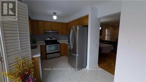 117 Whitney Place, Vaughan, ON - Indoor Photo Showing Kitchen