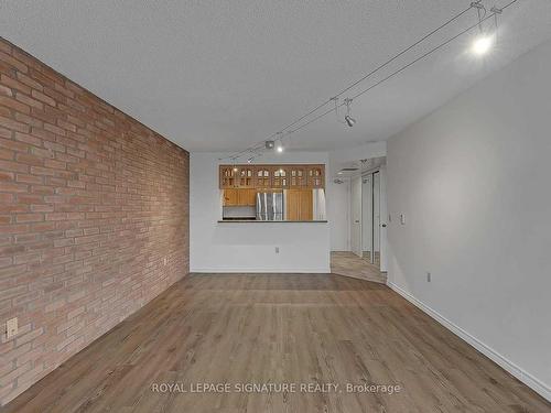 Ph5-725 King St W, Toronto, ON - Indoor Photo Showing Other Room