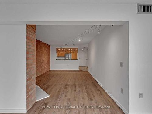 Ph5-725 King St W, Toronto, ON - Indoor Photo Showing Other Room