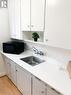 307 - 309 The Kingsway, Toronto, ON  - Indoor Photo Showing Kitchen 