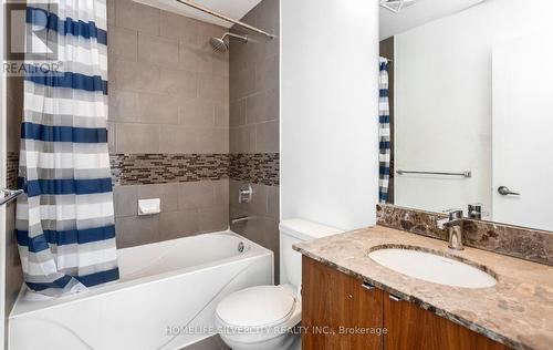 2008 - 4099 Brickstone Mews, Mississauga, ON - Indoor Photo Showing Bathroom