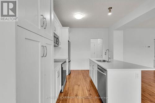 1318 Caen Avenue, Woodstock, ON - Indoor Photo Showing Kitchen