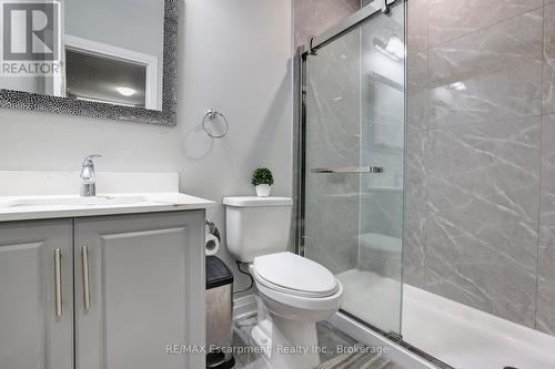 560 Woodview Road, Burlington (Roseland), ON - Indoor Photo Showing Bathroom