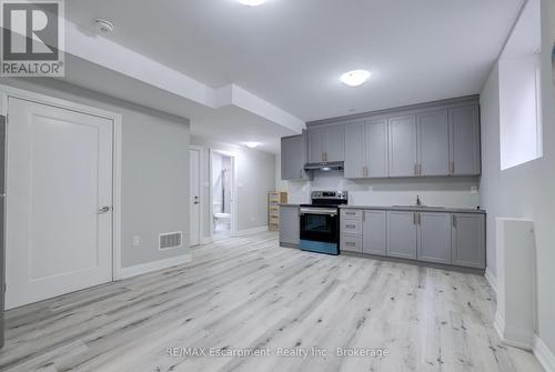 560 Woodview Road, Burlington (Roseland), ON - Indoor Photo Showing Kitchen